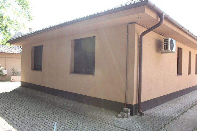 Eladó családi ház, Debrecenben 135 M Ft, 2+1 szobás