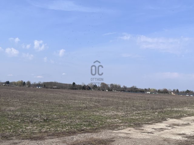 Eladó mezogazdasagi ingatlan, Bocskaikerten 100 M Ft