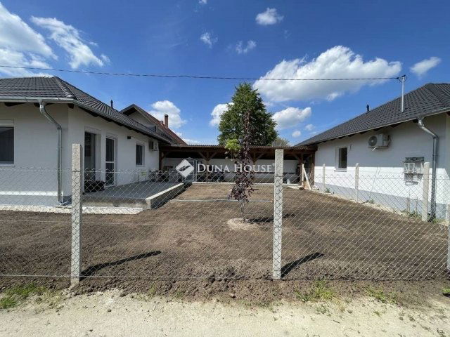 Eladó ikerház, Inárcson 85 M Ft, 4 szobás / költözzbe.hu