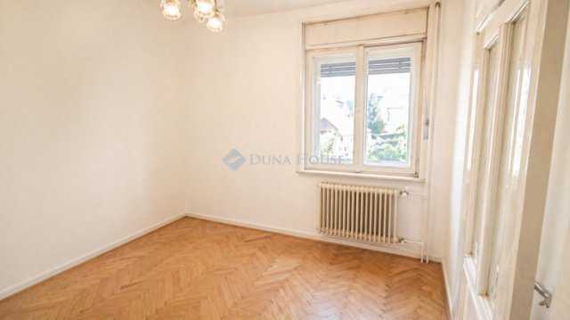 Eladó családi ház, Budapesten, XVI. kerületben 142 M Ft