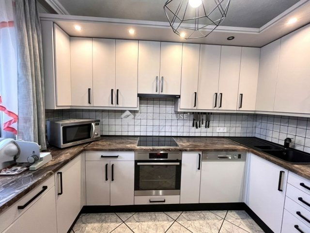 Eladó ikerház, Budapesten, XVIII. kerületben 145 M Ft, 4 szobás