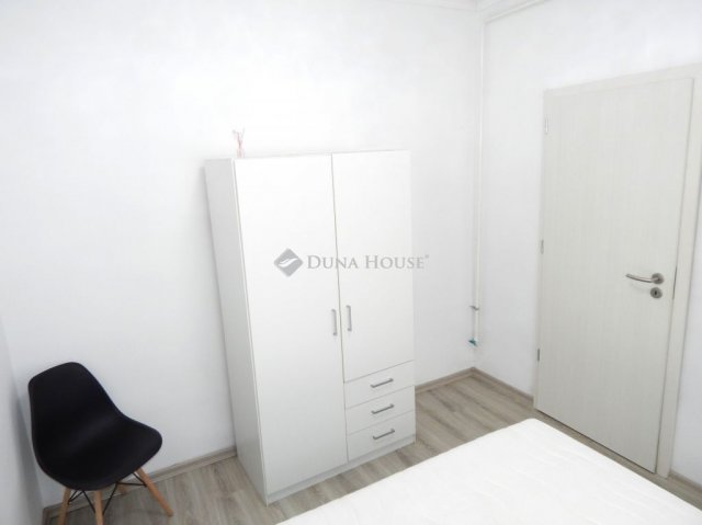 Eladó családi ház, Siófokon 140 M Ft, 5 szobás