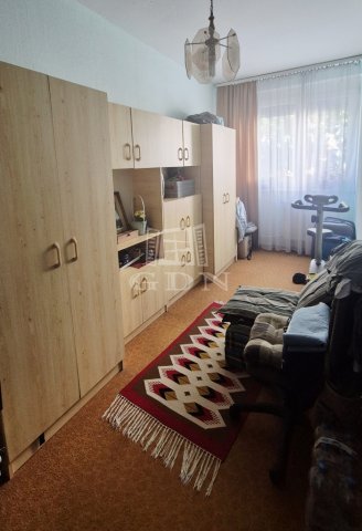 Eladó panellakás, Százhalombattán 62 M Ft, 2+1 szobás
