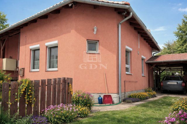 Eladó ikerház, Szigetszentmiklóson 96.9 M Ft, 2+2 szobás