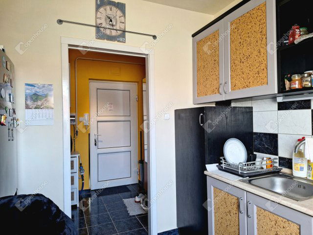 Eladó téglalakás, Fertődön 44.5 M Ft, 1+1 szobás