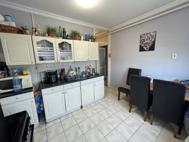 Eladó téglalakás, Nyíregyházán 37.5 M Ft, 2 szobás