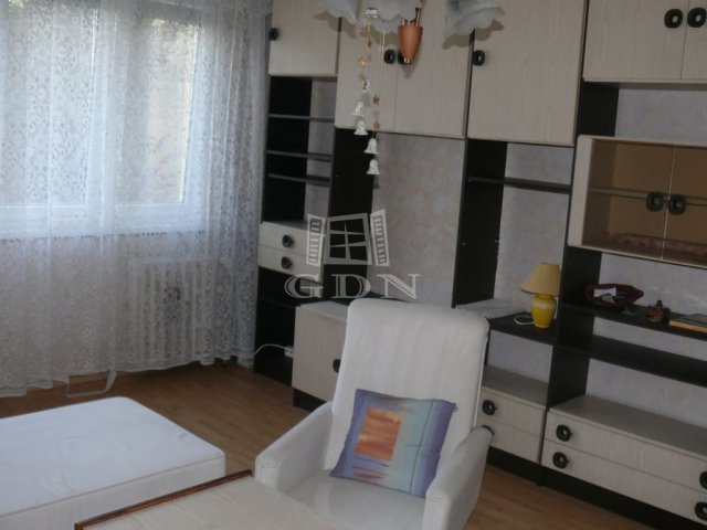 Kiadó panellakás, albérlet, Kecskeméten 130 E Ft / hó, 2 szobás