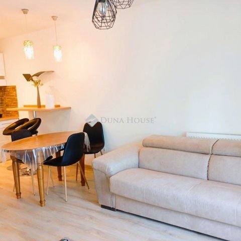 Kiadó téglalakás, albérlet, Győrött 200 E Ft / hó, 1+1 szobás