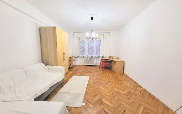 Eladó téglalakás, Budapesten, XIV. kerületben, Limanova téren