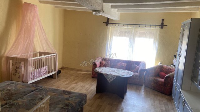 Eladó családi ház, Vésztőn, Liszt Ferenc utcában 2.5 M Ft