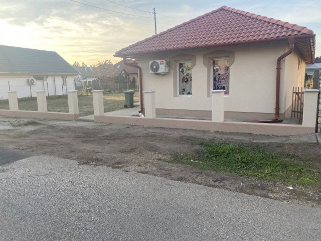 Eladó családi ház, Abonyban 34.9 M Ft, 2 szobás