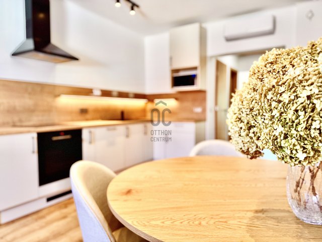 Eladó téglalakás, Győrött 79.9 M Ft, 3 szobás