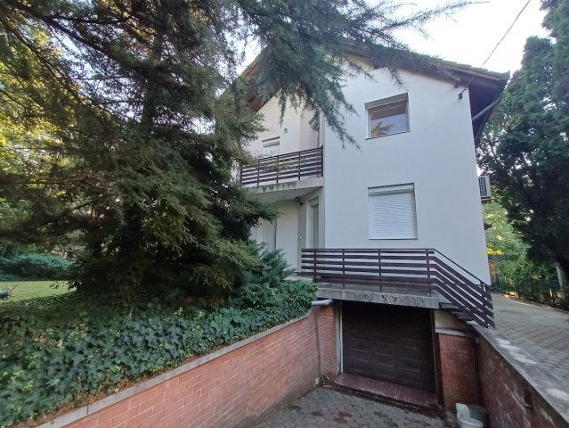 Eladó családi ház, Budapesten, XVIII. kerületben 215.84 M Ft