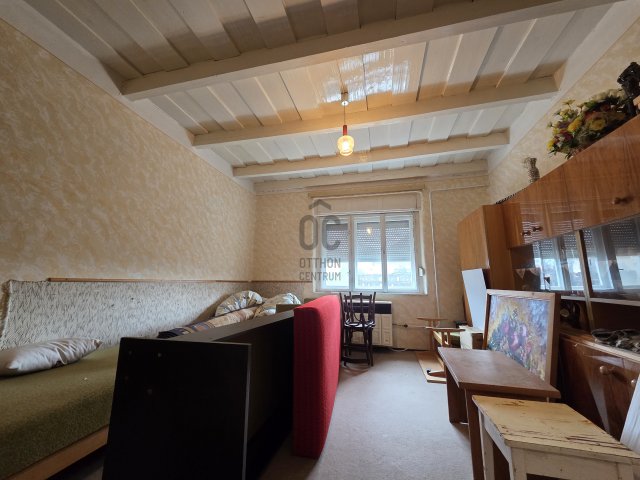 Eladó családi ház, Adácson 18.3 M Ft, 3 szobás