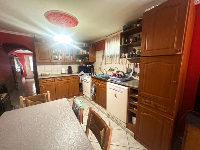 Eladó családi ház, Nagykőrösön 33.9 M Ft, 4 szobás