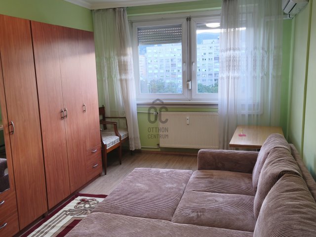 Kiadó panellakás, albérlet, III. kerületben, Miklós utcában