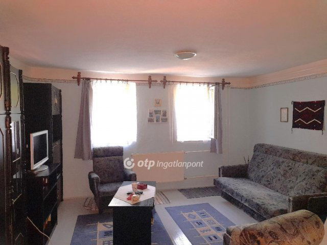 Eladó családi ház, Ambrózfalván 9.99 M Ft, 2+1 szobás