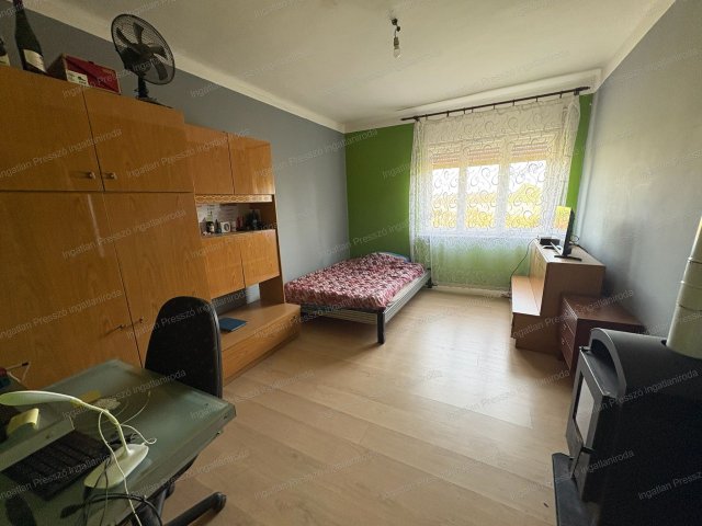 Eladó családi ház, Keléden 16.9 M Ft, 2 szobás