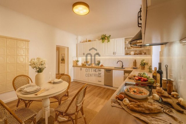 Eladó családi ház, Budapesten, III. kerületben 329 M Ft