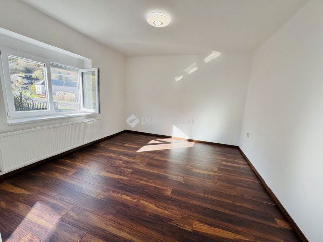 Eladó családi ház, Istenmezején 29.5 M Ft, 3 szobás