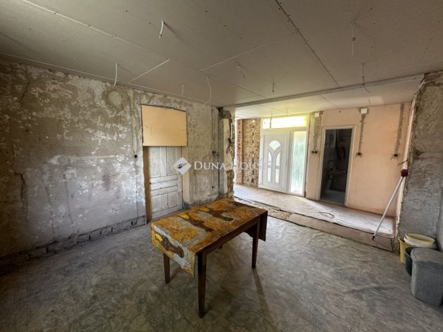 Eladó családi ház, Pécsudvardon 31.9 M Ft, 4 szobás