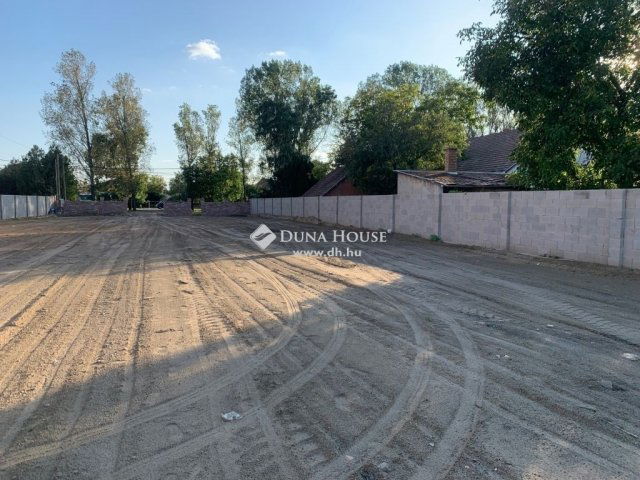 Eladó telek, Vecsésen 115 M Ft / költözzbe.hu