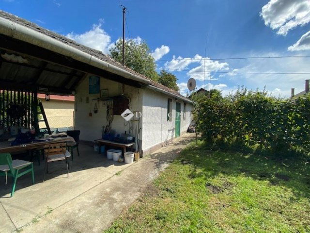 Eladó családi ház, Gárdonyban 34.9 M Ft, 2 szobás