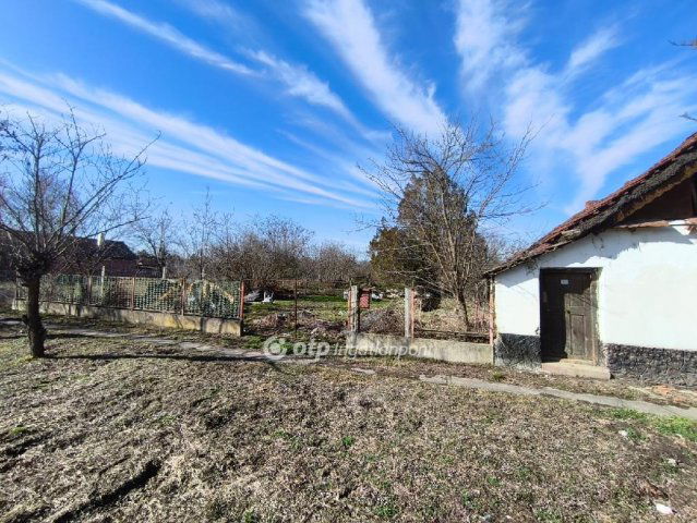 Eladó telek, Szarvason 3 M Ft / költözzbe.hu