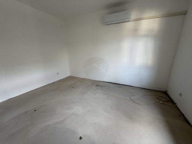 Eladó téglalakás, Budapesten, XVIII. kerületben 35 M Ft