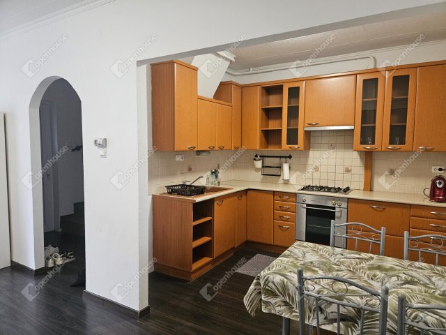 Eladó téglalakás, Mosonmagyaróváron 74.9 M Ft, 3 szobás