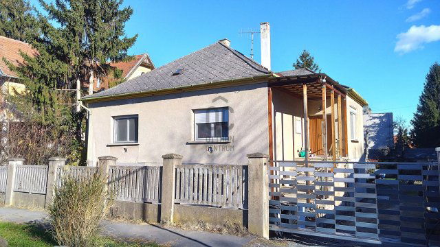Eladó családi ház, Kőszegen 74.99 M Ft, 3 szobás