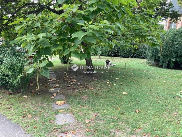 Eladó családi ház, Budapesten, III. kerületben 399 M Ft