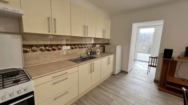 Eladó családi ház, Remeteszőlősön 179.9 M Ft, 5 szobás