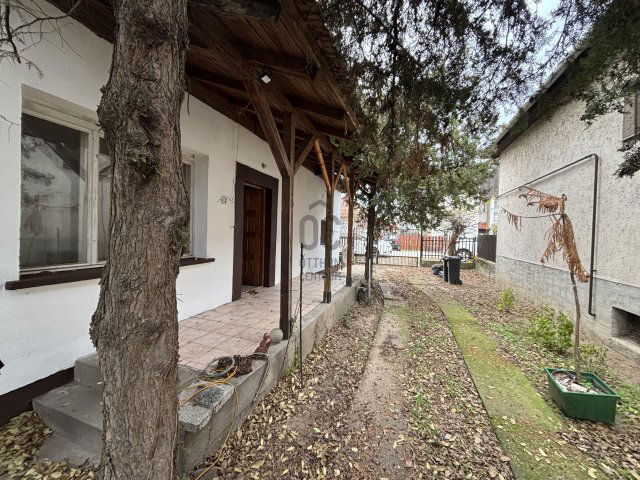 Eladó családi ház, Lakitelken 35 M Ft, 3 szobás