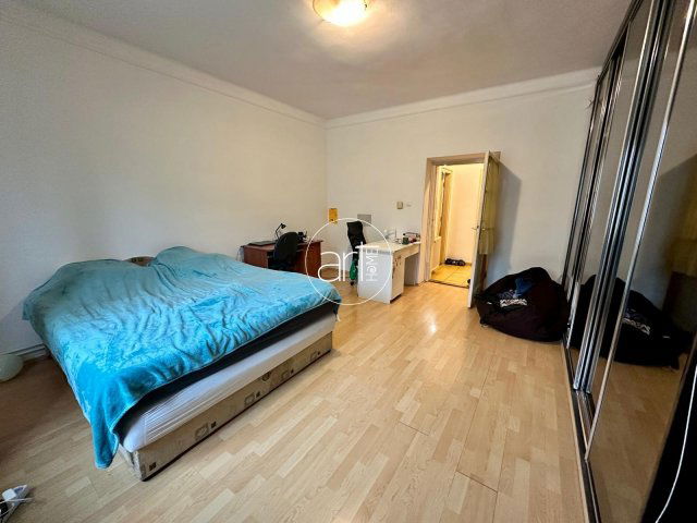 Eladó téglalakás, Szegeden, Párizsi körúton 44.5 M Ft