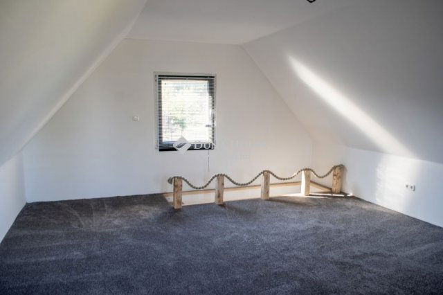 Eladó nyaraló, Turán 27 M Ft, 2 szobás / költözzbe.hu