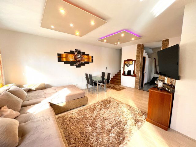 Eladó ikerház, Debrecenben 129 M Ft, 3 szobás