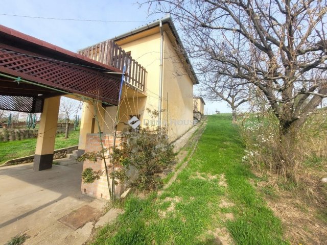 Eladó nyaraló, Mohácson 14.9 M Ft, 2 szobás