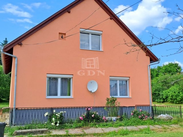 Eladó családi ház, Lispeszentadorjánban 55.948 M Ft, 7 szobás