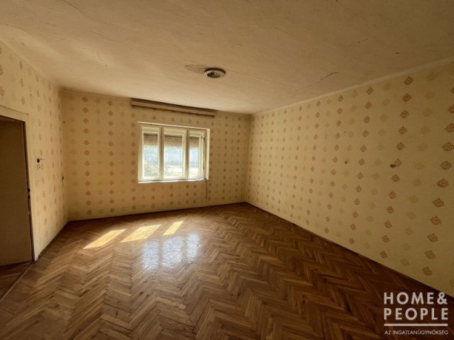 Eladó családi ház, Földeákon 16.5 M Ft, 3 szobás