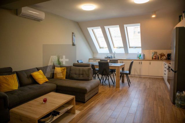 Kiadó téglalakás, albérlet, Szegeden 360 E Ft / hó, 4 szobás