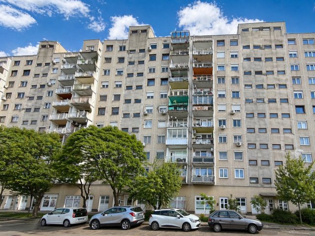 Eladó panellakás, XXI. kerületben, Kossuth Lajos utcában