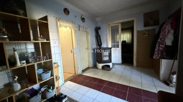 Eladó családi ház, Vecsésen 108 M Ft, 2 szobás