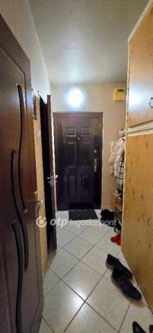 Eladó panellakás, Debrecenben 79 M Ft, 3+1 szobás