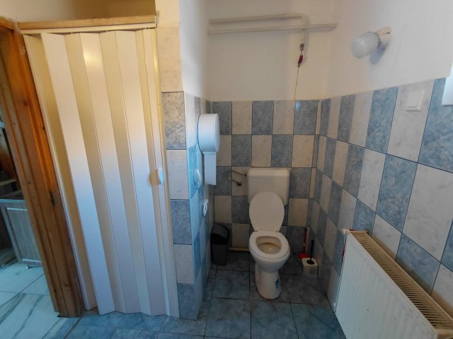 Eladó családi ház, Perén 20.9 M Ft, 2 szobás