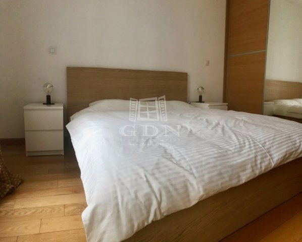 Kiadó téglalakás, albérlet, Budapesten, VI. kerületben