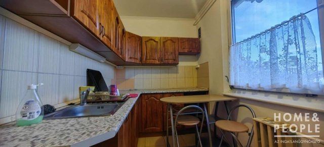 Eladó téglalakás, Szegeden 49.99 M Ft, 2 szobás