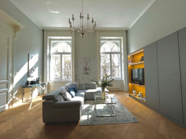 Kiadó téglalakás, albérlet, VI. kerületben, Podmaniczky utcában