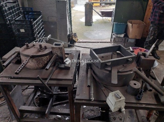 Eladó ipari ingatlan, Budapesten, XXI. kerületben 46 M Ft