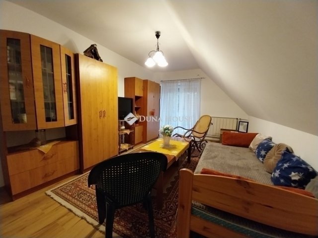 Eladó családi ház, Szegeden 199.9 M Ft, 7+1 szobás